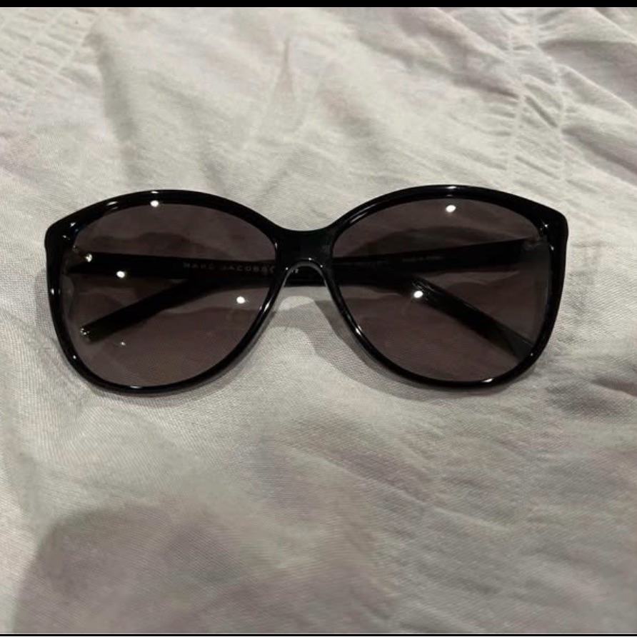 Marc Jacobs Black Frame Sunglasses Style 69/S 808eu